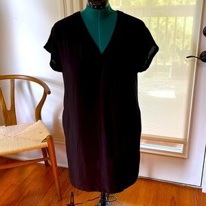 Gap medium tall black shift dress with pockets